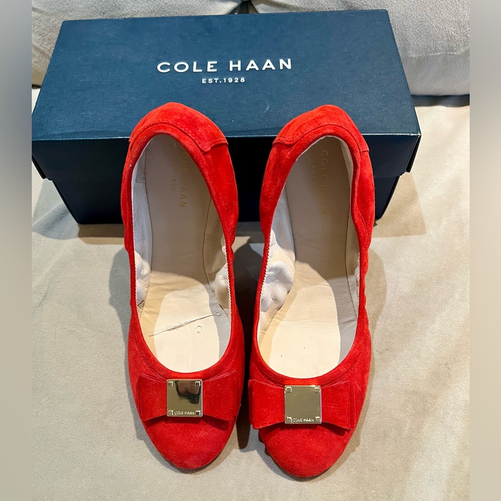Cole Haan suede Tali ballet bow flats red gold hardware 8 clean!